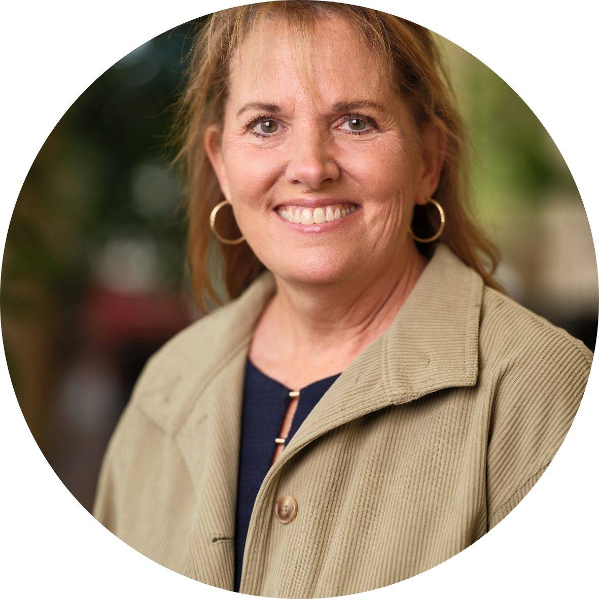 Patty Janes Headshot